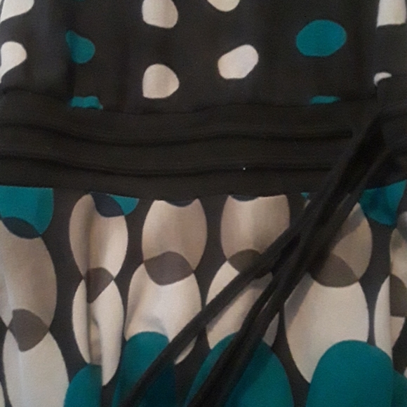 NWT Winter Dress - Picture 3 of 3